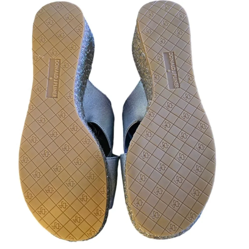 Donald J Pliner - Savee Silver Metallic Wedge Sandals - NEW w/o Box - 7.5